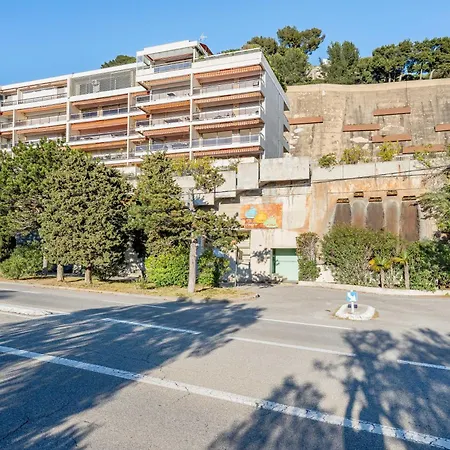 Les 3 Caravelles Par Dodo A Cassis